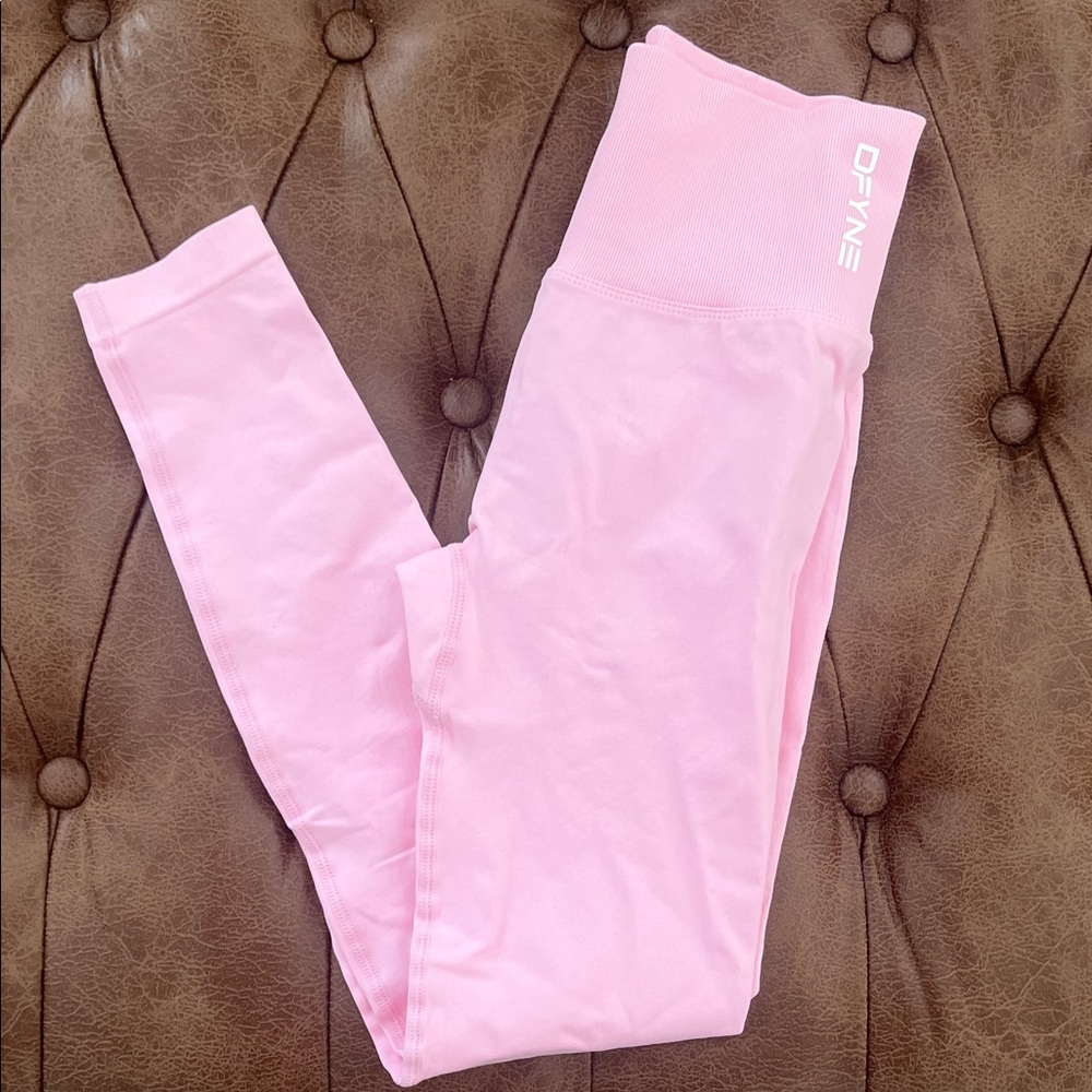 Dfyne pink leggings size small